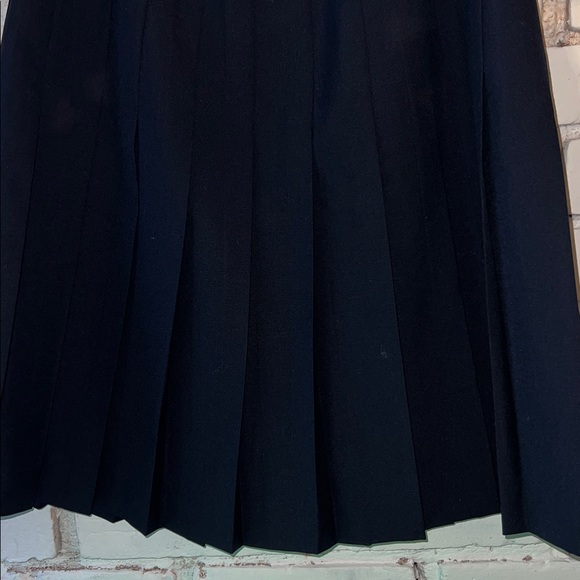Vintage pleated tennis skirt long enough for workwear woolly & structured - Picture 4 of 9
